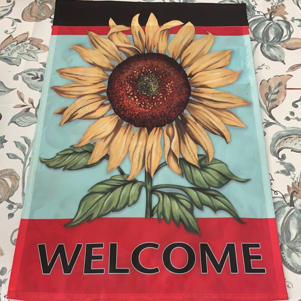 Garden Flag —Sunflower Welcome